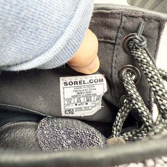 NWT Sorel Gray & Silver Joan of Arctic Wedge II PDX Bootie Women's Size 7.5 - Picture 8 of 9